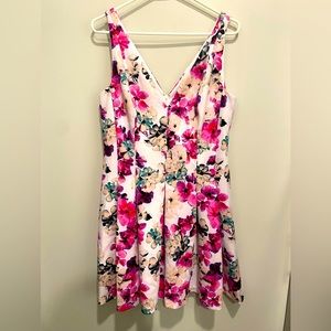 Sexy cute dress by Ralph Lauren size 14.  Excellent condition,  flared skirt